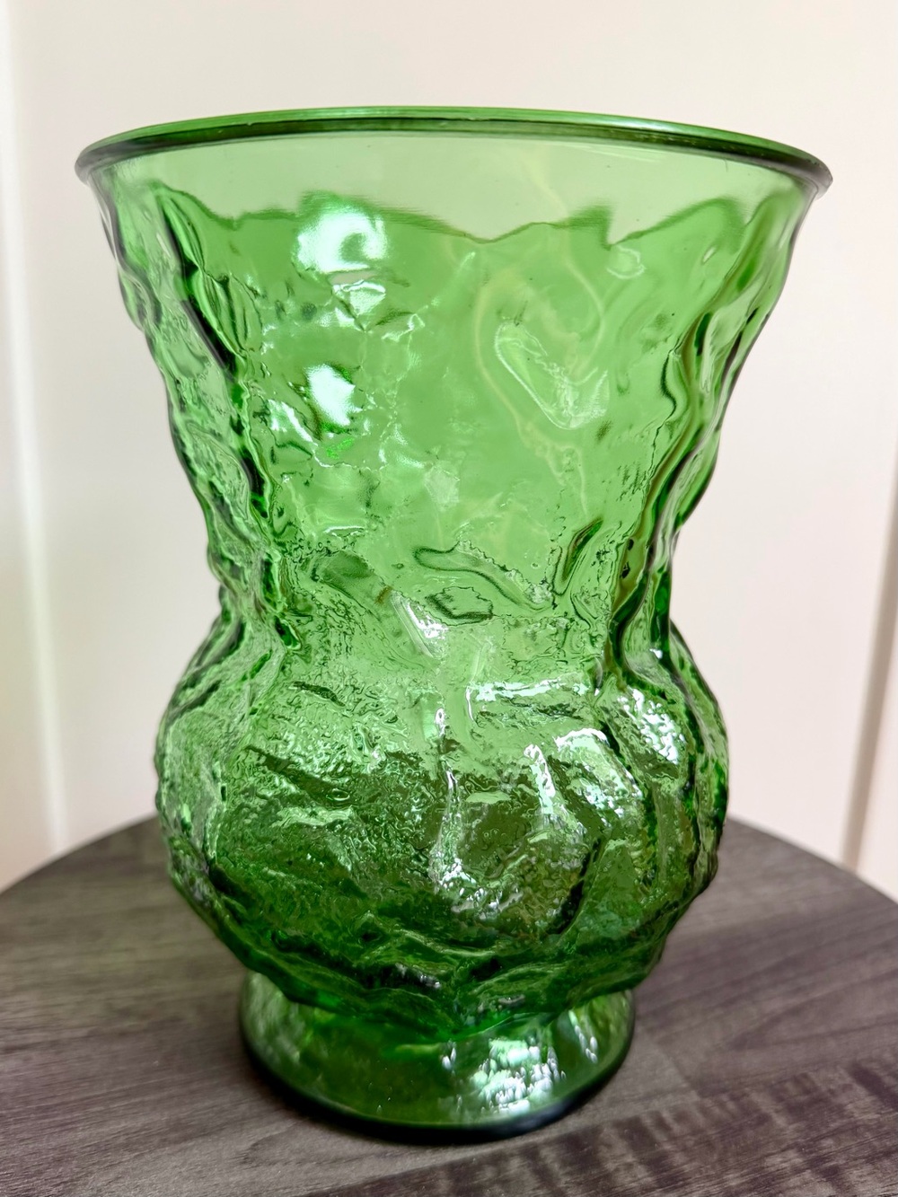 Vintage E.O. Brody Co. Green Glass Crinkle Vase 8” Tall Cleveland Ohio Textured